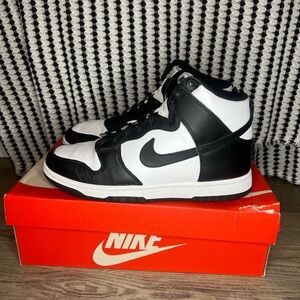 Nike Dunk High ‘Panda Black White (2021/2024)’